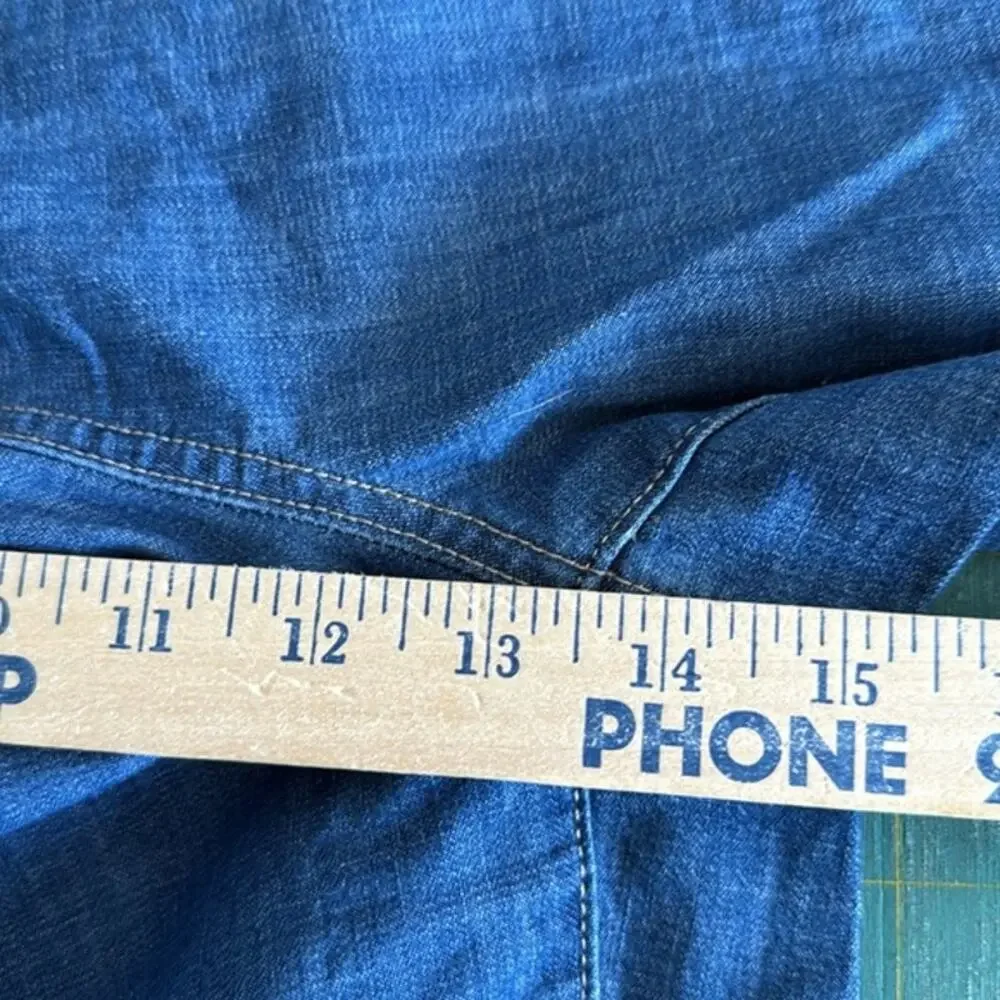 LOGO by Lori Goldstein Women's Boyfriend Capri Jeans sz 22W Medium Wash Denim - Picture 6 of 7